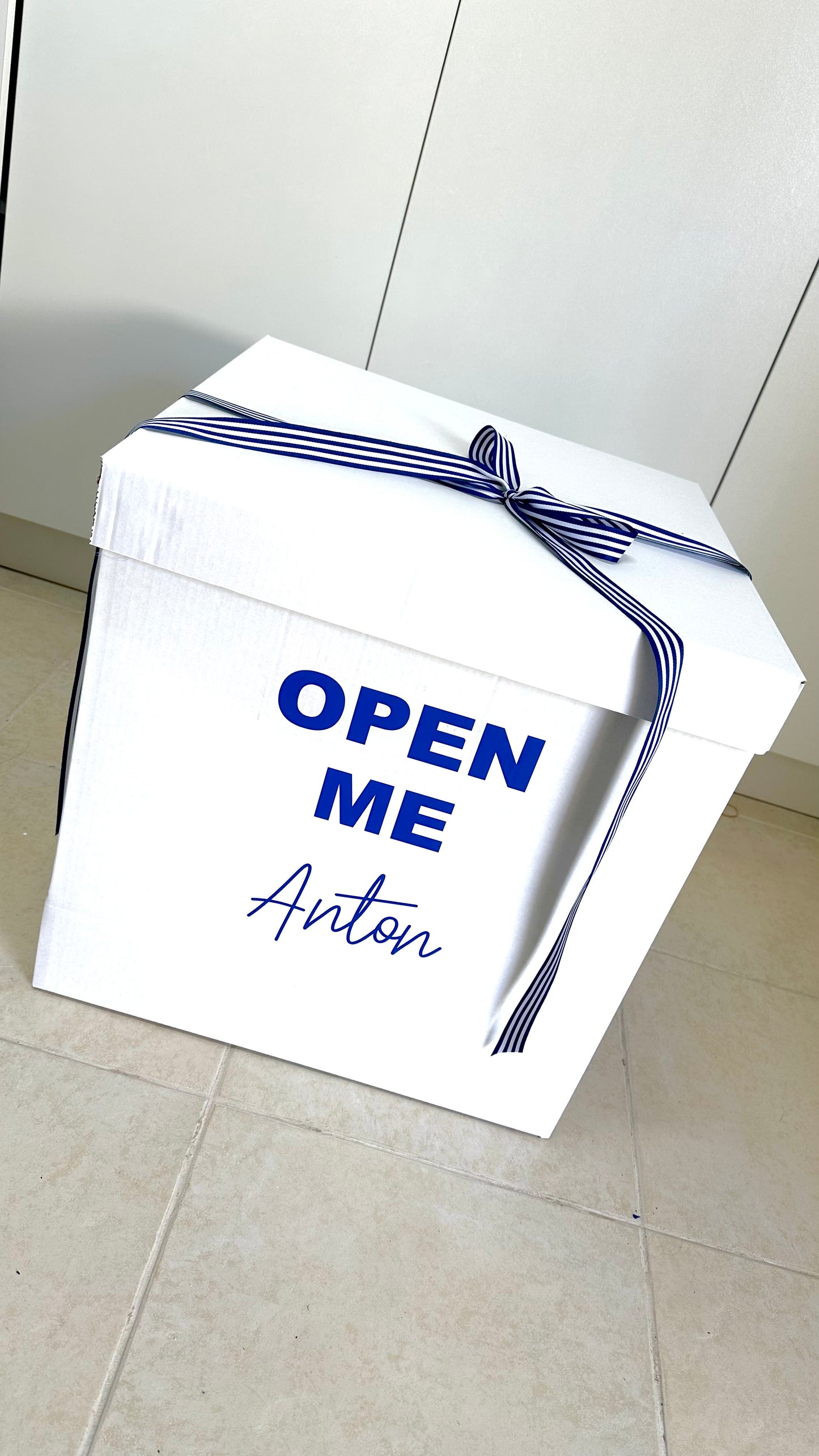 OPEN ME clear balloon box with MONEY