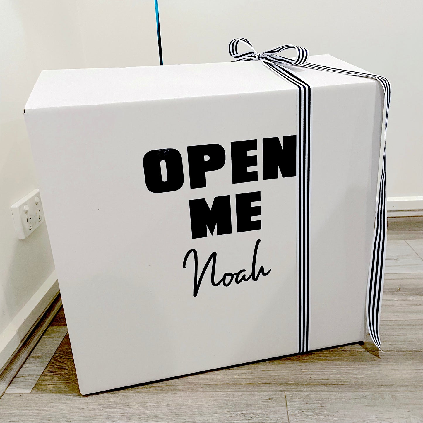 OPEN ME clear balloon box